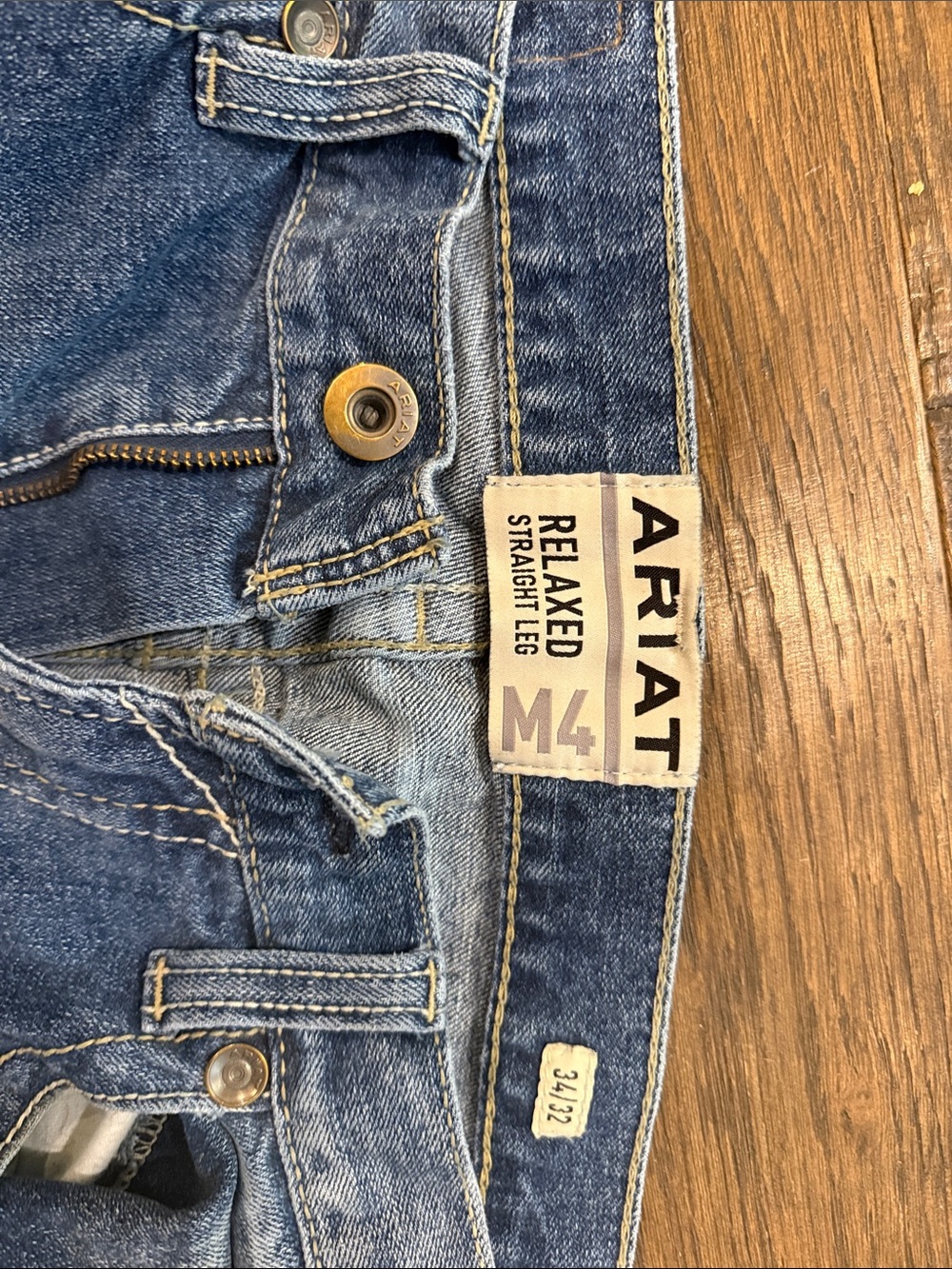 Ariat Men's Light Blue Relaxed Straight Leg Jeans 34x32 - Picture 4 of 8